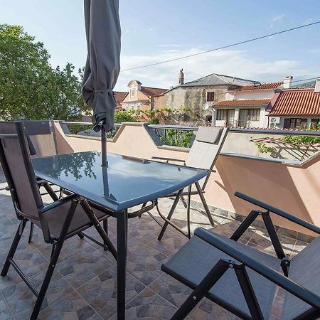 Apartmani Pod Nehajem Zengg Kültér fotó