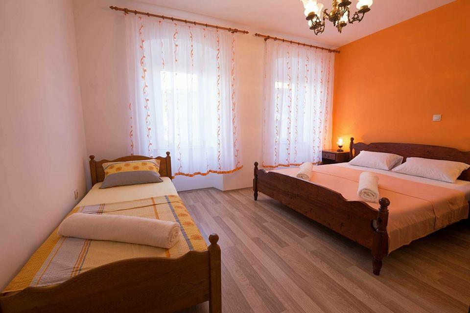 Apartmani Pod Nehajem Zengg Kültér fotó