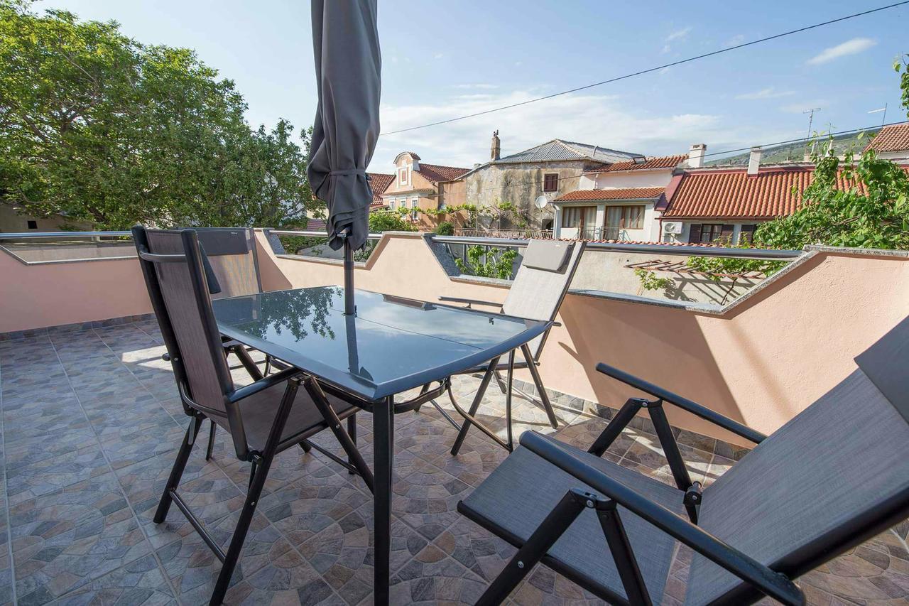 Apartmani Pod Nehajem Zengg Kültér fotó